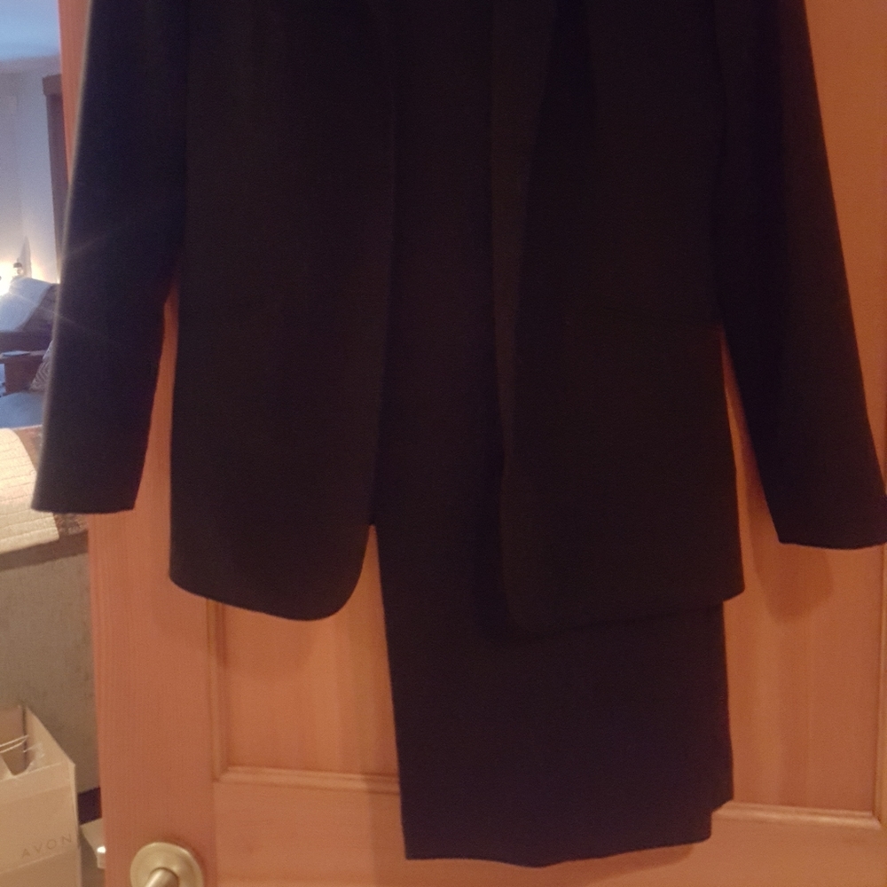 East 5th Black Size 6 Pants Suit